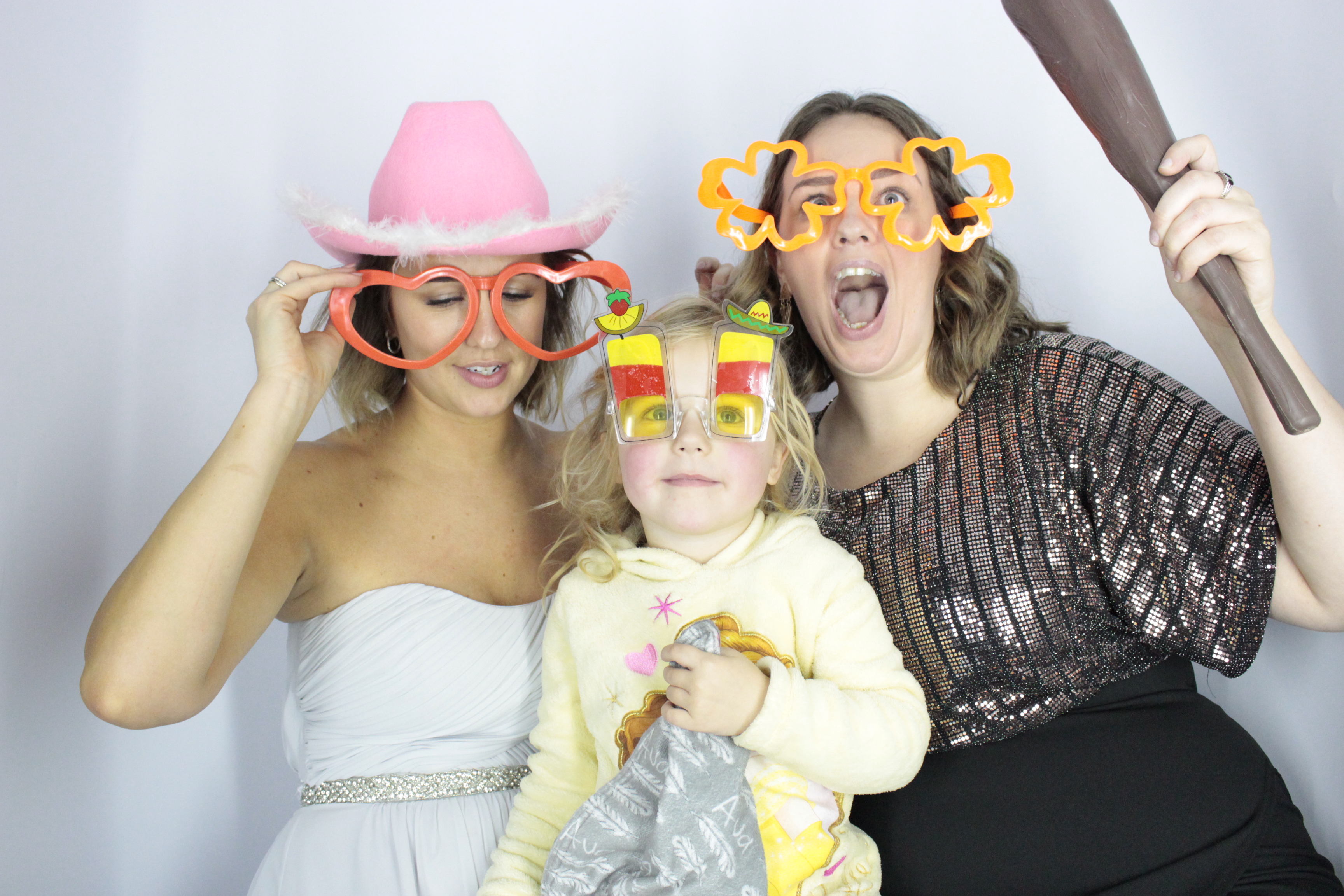 Darren and Claire’s Wedding  | View more photos from the event at gallery.myphotoboothexperience.co.uk/u/MyPhotoBoothExperienceLtd/Darren-and-Claire’s-Wedding